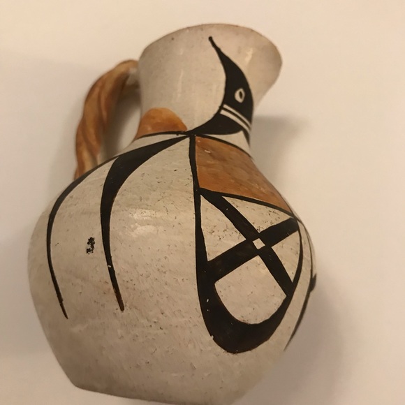 Acoma N.M. Pitcher/Vase Vintage - Picture 9 of 15